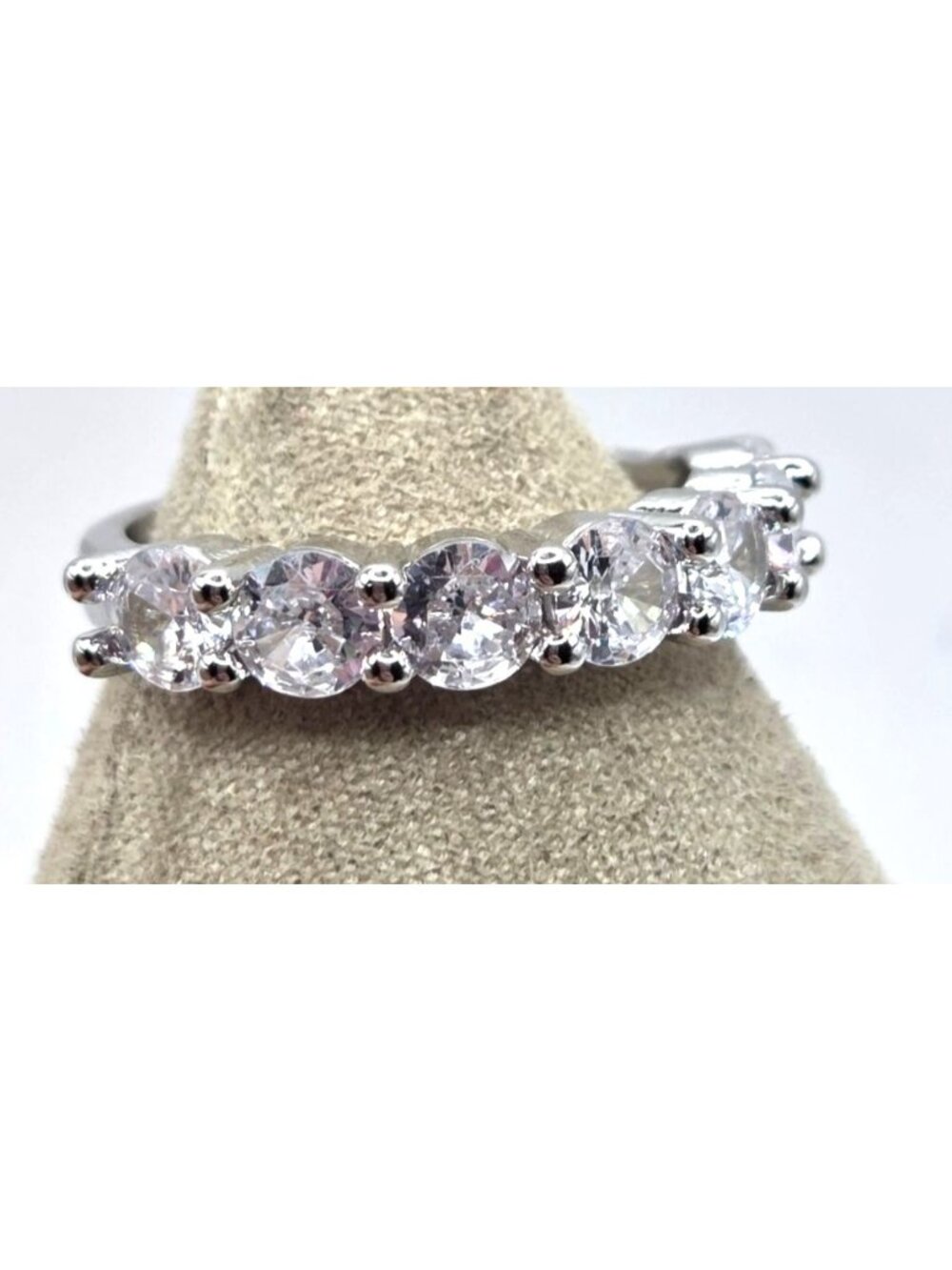 Silver Tone  Ring With Round Brilliant-Cut Stones